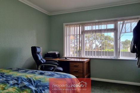 Photo of property in 39 Breakwater Road, Moturoa, New Plymouth, 4310