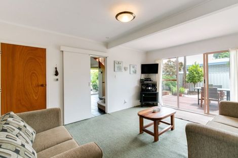 Photo of property in 17 Totara Street, Taradale, Napier, 4112