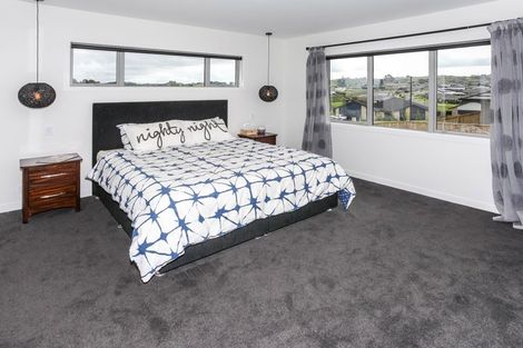 Photo of property in 28 Hillpark Drive, Pokeno, 2402