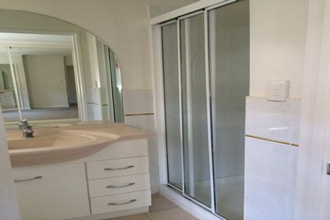 Photo of property in 30 Ponderosa Drive, Oteha, Auckland, 0632