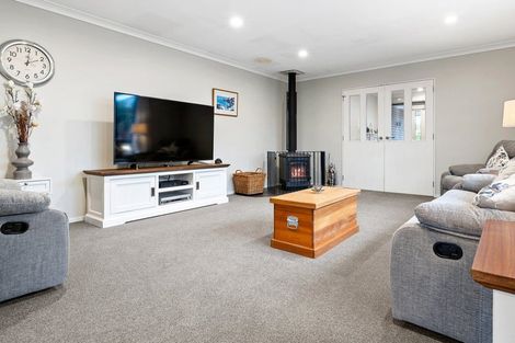 Photo of property in 23 Bridge Street, Southbridge, 7602