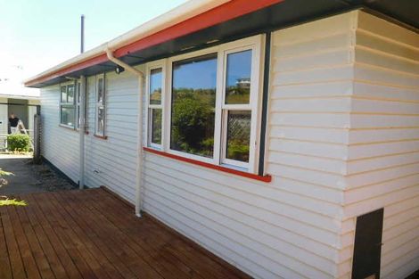 Photo of property in 6 Whakawhiti Street, Marfell, New Plymouth, 4310