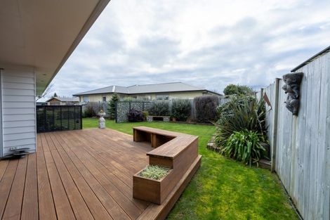 Photo of property in 22 Austin Reid Avenue, Carterton, 5713