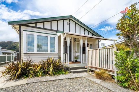 Photo of property in 40 Awamutu Grove, Waiwhetu, Lower Hutt, 5010