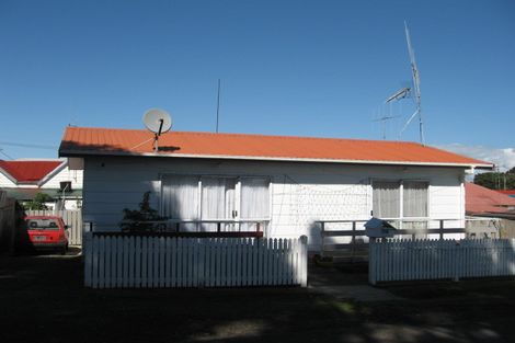 Photo of property in 106 Coromandel Street, Thames, 3500