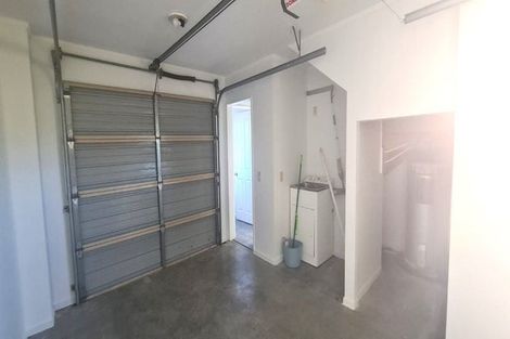 Photo of property in 19 Lockington Avenue, Henderson, Auckland, 0612