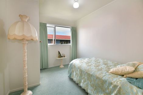 Photo of property in 1300 Whangaparaoa Road, Army Bay, Whangaparaoa, 0930