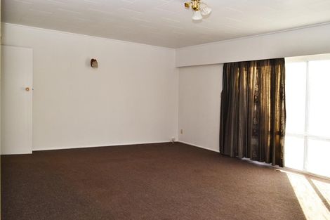 Photo of property in 19 Shortland Street, Tamatea, Napier, 4112