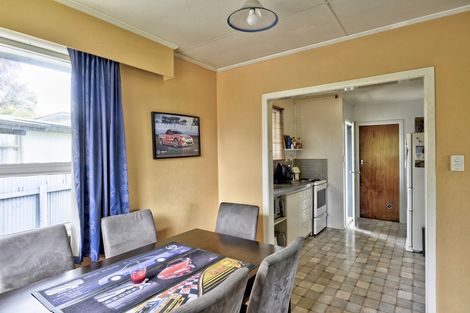 Photo of property in 17 Fisher Place, Carterton, 5713