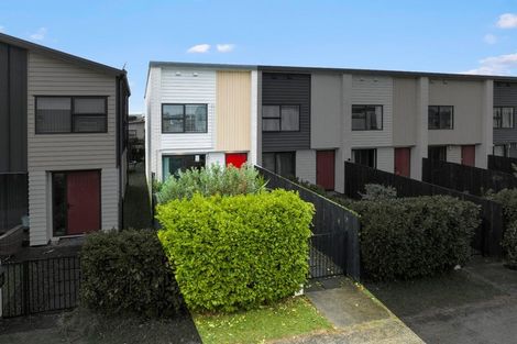 Photo of property in 83 Battalion Drive, Papakura, 2110
