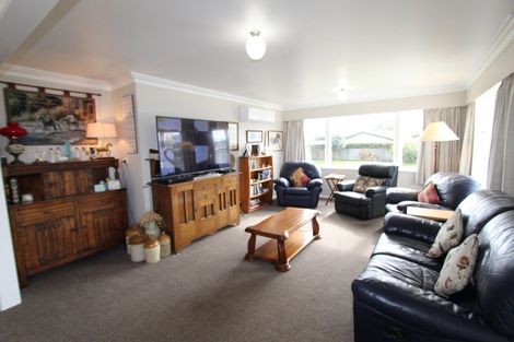 Photo of property in 22 Pitt Street, Pahiatua, 4910