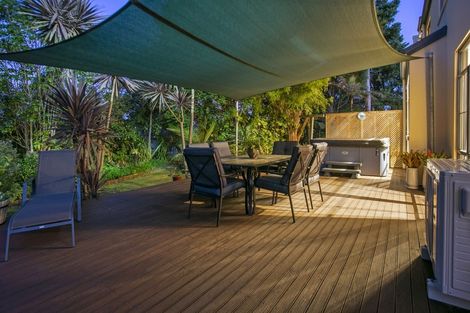 Photo of property in 32c Isobel Road, Greenhithe, Auckland, 0632