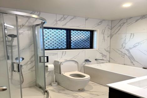 Photo of property in 1/82 Stanniland Street, Sunnyhills, Auckland, 2010