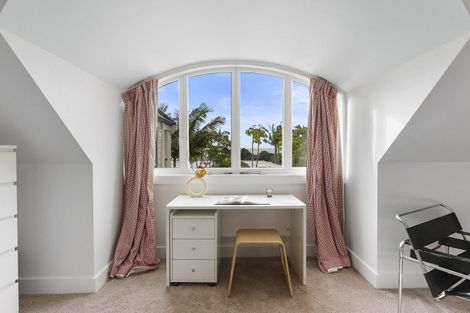 Photo of property in 34 Edgars Road, Westmere, Auckland, 1022