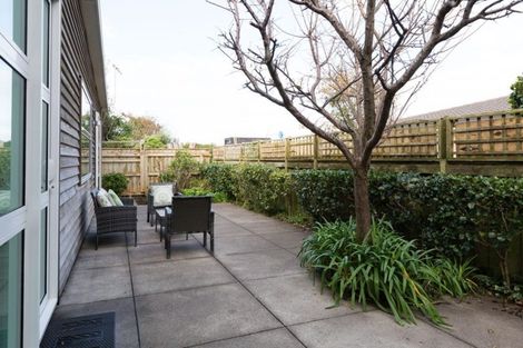 Photo of property in 22 Richmond Street, Waitara, 4320