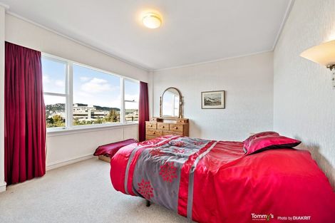 Photo of property in Newman Court Apartments, 2 Newman Terrace, Thorndon, Wellington, 6011
