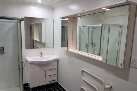 Photo of property in 18 Calluna Crescent, Totara Heights, Auckland, 2105