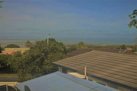 Photo of property in 2/45 Templeton Place, Clendon Park, Auckland, 2103