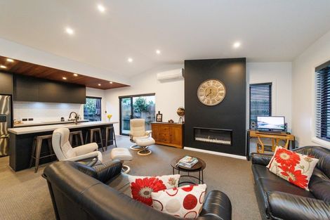 Photo of property in 18a Lincoln Terrace, Hokowhitu, Palmerston North, 4410