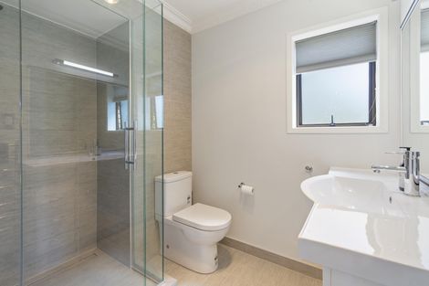 Photo of property in 172 Walter Strevens Drive, Conifer Grove, Takanini, 2112