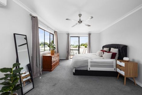 Photo of property in 3 Memorial Park Avenue, Haumoana, 4102