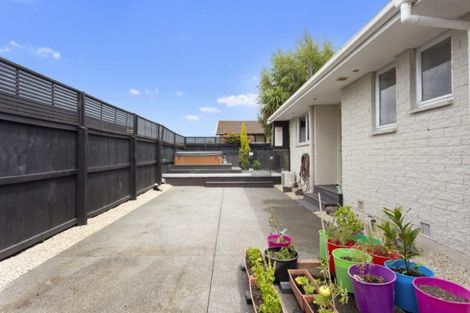 Photo of property in 21d Bush Street, Rangiora, 7400