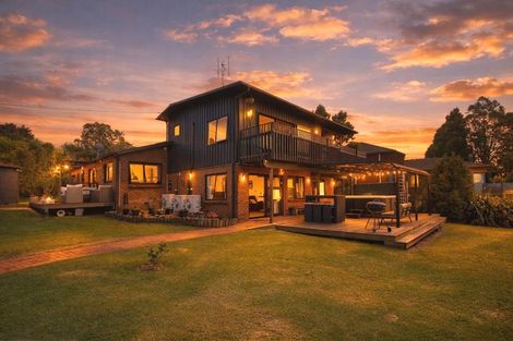 Photo of property in 91 Victory Road, Laingholm, Auckland, 0604