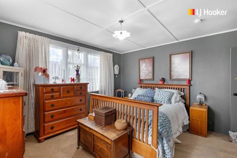 Photo of property in 10 Burgess Street, Green Island, Dunedin, 9018