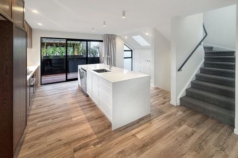 Photo of property in 2/166 Chester Street East, Christchurch Central, Christchurch, 8011