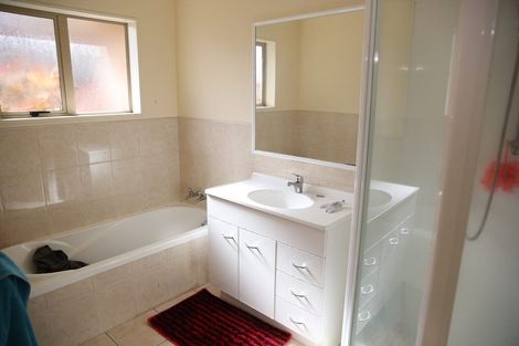 Photo of property in 47 Robin Brooke Drive, Flat Bush, Auckland, 2019