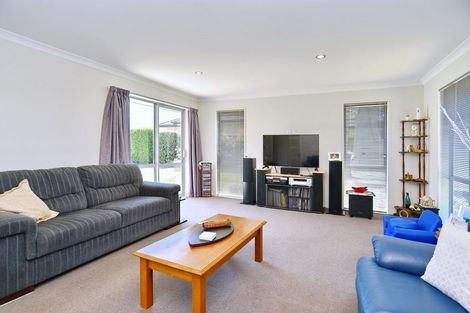 Photo of property in 7 Wairepo Close, Rangiora, 7400