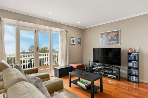 Photo of property in 272 Mount Pleasant Road, Mount Pleasant, Christchurch, 8081