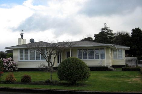Photo of property in 11 Freyberg Street, Solway, Masterton, 5810