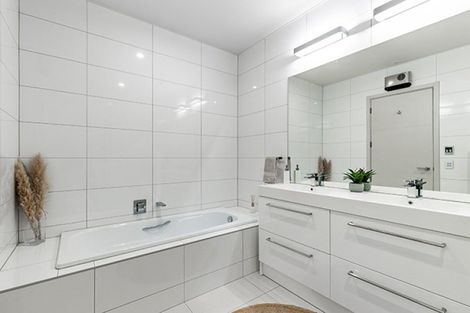 Photo of property in 76a Lismore Street, Wanaka, 9305