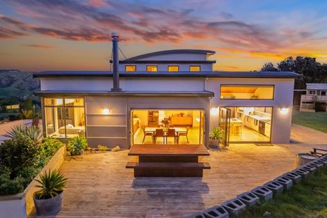 Photo of property in 3 Coroglen Rise, Pukerua Bay, 5026