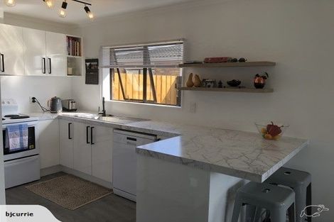 Photo of property in 9b Fairs Road, Milson, Palmerston North, 4414