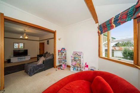 Photo of property in 17 Clifford Street, Hawera, 4610