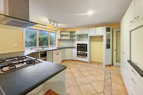 Photo of property in 18 Myers Grove, Churton Park, Wellington, 6037
