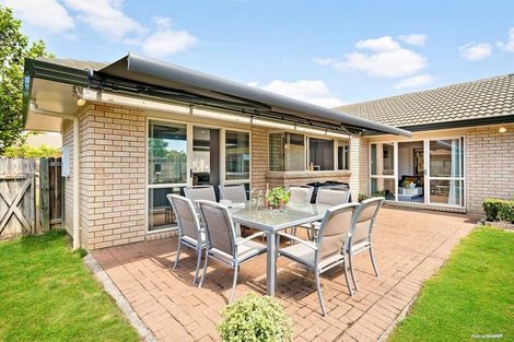 Photo of property in 19 Newinn Crescent, East Tamaki Heights, Auckland, 2016