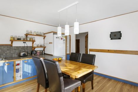 Photo of property in 26 Porterfield Street, Macandrew Bay, Dunedin, 9014