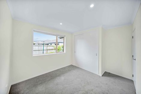 Photo of property in 22 Lamborn Drive, Papakura, 2110
