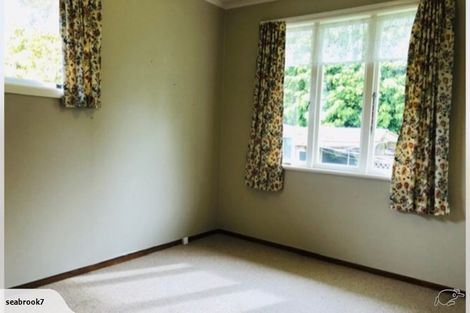 Photo of property in 122a Govett Avenue, Frankleigh Park, New Plymouth, 4310