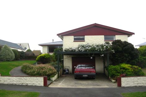 Photo of property in 21 Estuary Crescent, Fairfield, Dunedin, 9018