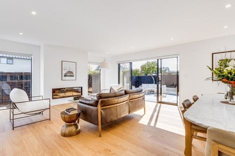 Photo of property in 12c Memorial Avenue, Ilam, Christchurch, 8053