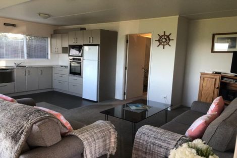 Photo of property in 1/2 Ormiston Road, Onerahi, Whangarei, 0110