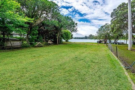 Photo of property in 41 Pohutukawa Avenue, Shelly Park, Auckland, 2014