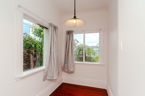 Photo of property in 241 The Terrace, Te Aro, Wellington, 6011