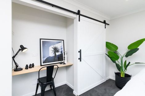 Photo of property in 5a Chelwood Street, Takaro, Palmerston North, 4412