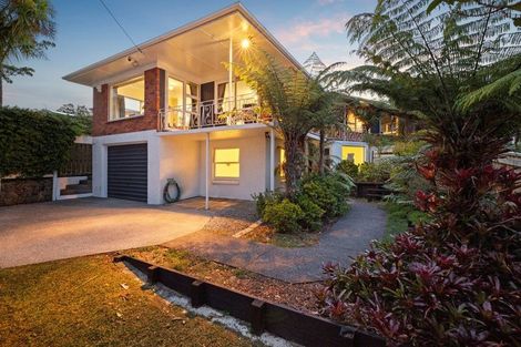 Photo of property in 41 Anzac Road, Pukekohe, 2120