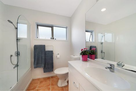 Photo of property in 10/103 Swanson Road, Henderson, Auckland, 0610